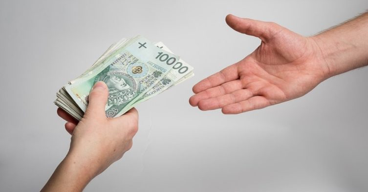 Rząd zwalcza szarą strefę.